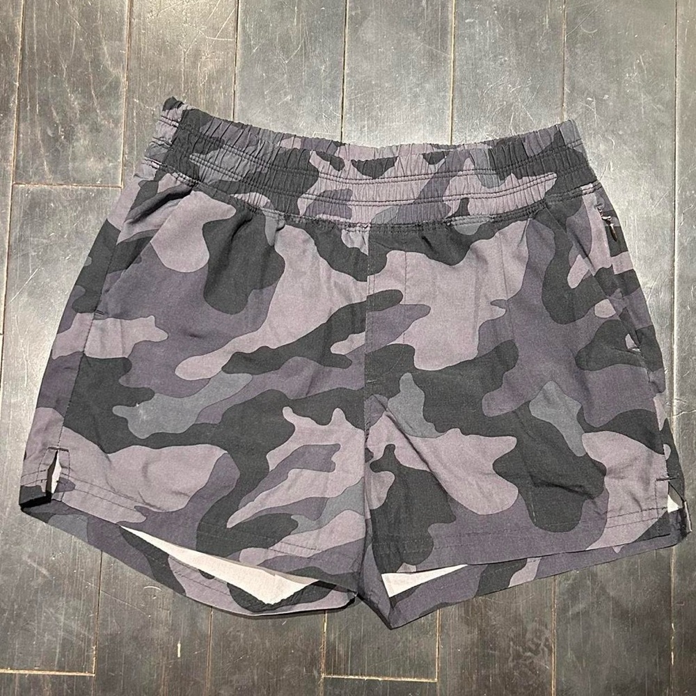 Old Navy Black and Gray Camouflage Athletic Shorts